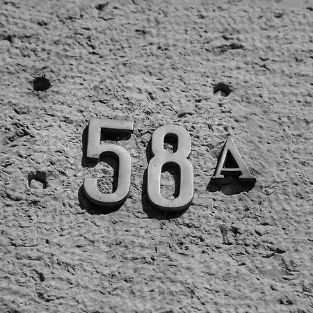 Marquês Near Tejo River * Cruz Quebrada